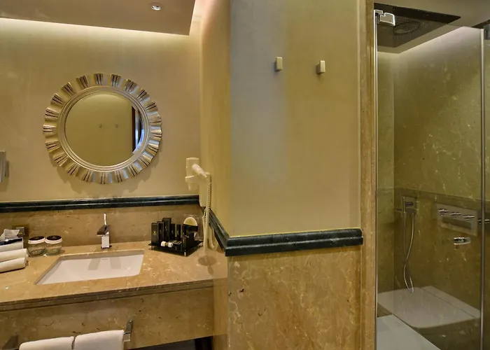 Warwick Анкара