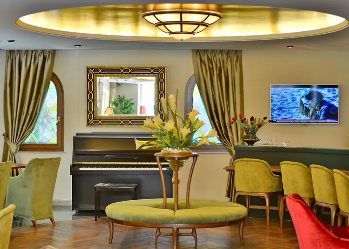 Warwick 4* Анкара