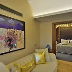وارويك فندق 4*