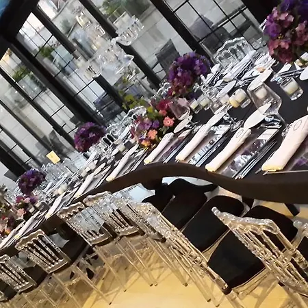 Hotel Warwick 4*