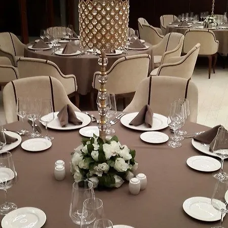 Warwick 4* Ankara
