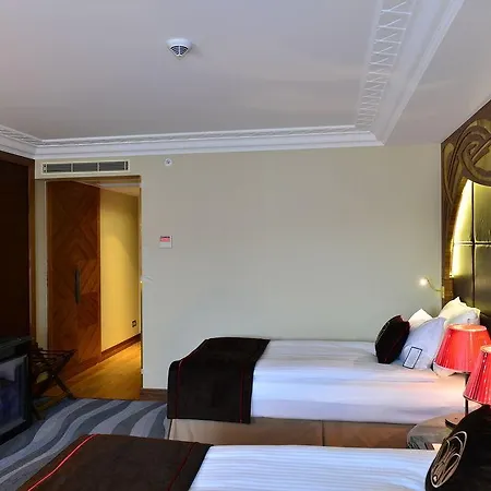 Warwick Otel