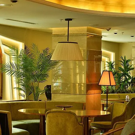 Warwick 4* Ankara