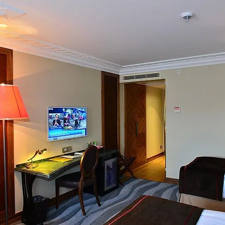 Warwick 4* Ankara