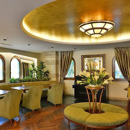 Warwick Otel