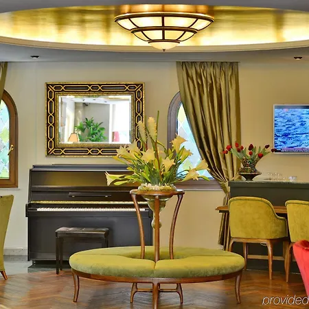 Warwick 4* Ankara