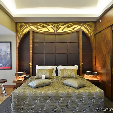 Warwick Otel