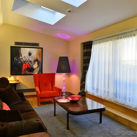 Otel Warwick