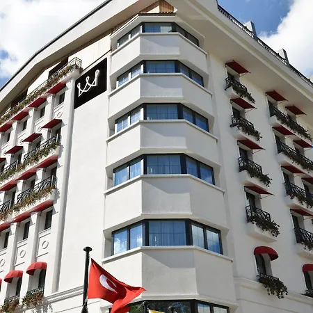 Warwick 4* Ankara