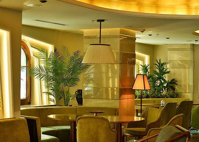 Warwick 4* Άγκυρα