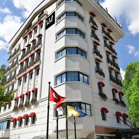 Hotel Warwick 4*